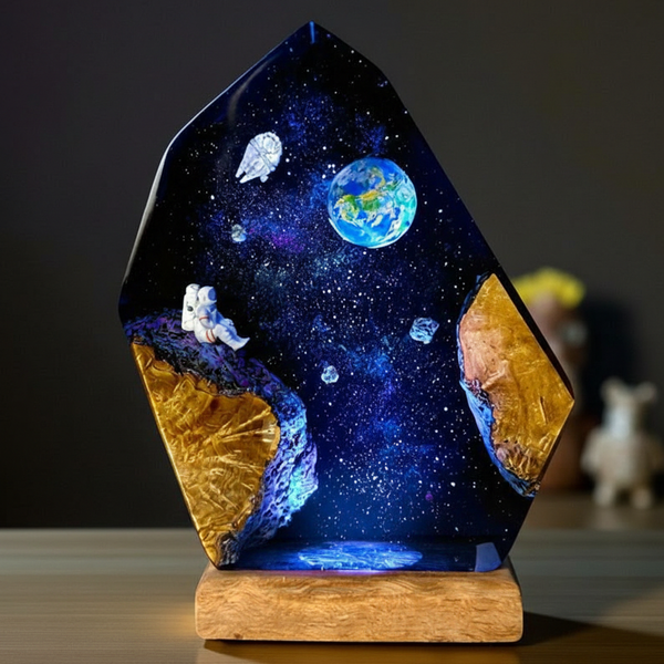 Epoxy Galaxy Cosmo Astronaut Design Space Resin Night Light Lamp Decor